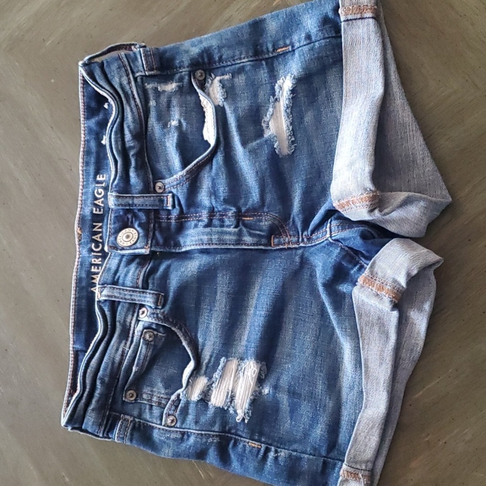 American Eagle - Super stretch shorts size 2